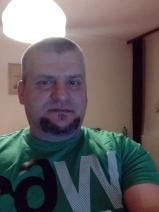 Sziasztok! Attila vagyok. Komoly csokvaományi párkereső nők jelentkezését várom.