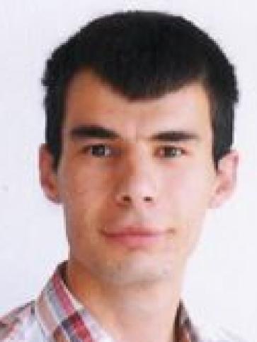 Roland, 34 éves solti társkereső férfi profil fotója