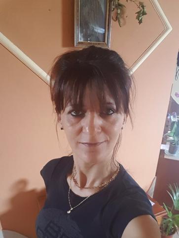 Krisztina, 53 éves szombathelyi társkereső nő profil fotója