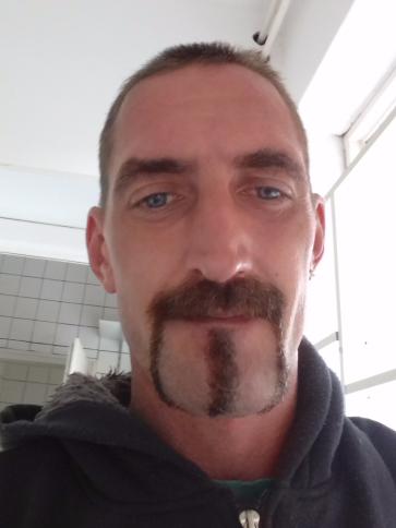 József, 42 éves borjádi társkereső férfi profil fotója