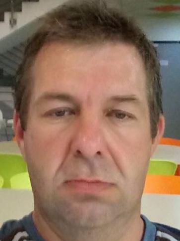 Peti, 49 éves bérbaltavári társkereső férfi profil fotója