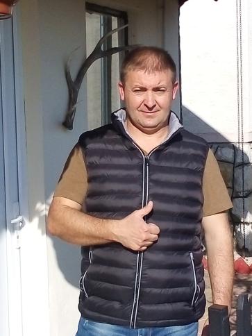 Attila, 42 éves barbacsi társkereső férfi profil fotója