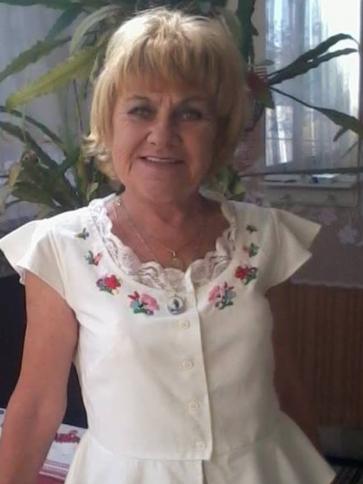 Mária, 71 éves sülysápi társkereső nő profil fotója