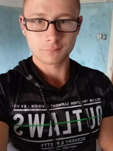 András, 33 éves kásádi társkereső férfi profil fotója