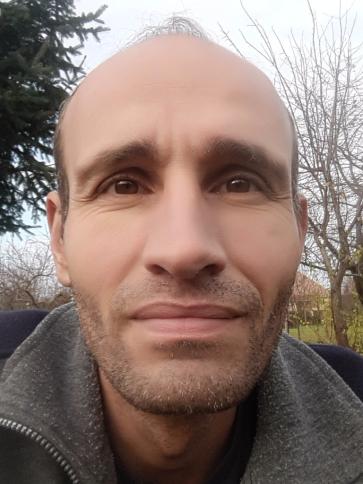 Attila, 46 éves jánosházai társkereső férfi profil fotója