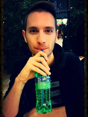 Tibor, 32 éves pitvarosi társkereső férfi profil fotója Tibor, 32 éves pitvarosi társkereső férfi profil fotója