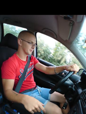 Pisti, 29 éves vésztői társkereső férfi profil fotója