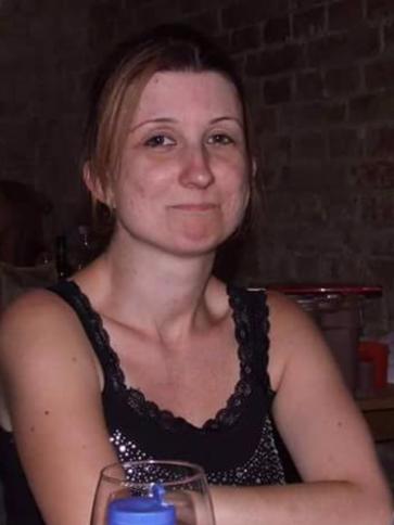 Andi, 39 éves gyöngyösi társkereső nő profil fotója
