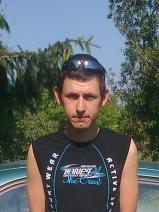 Sziasztok! Viktor vagyok. Komoly konyári párkereső nők jelentkezését várom.
