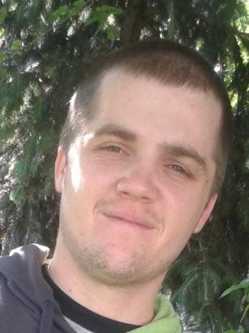 Viktor, 31 éves alapi társkereső férfi profil fotója