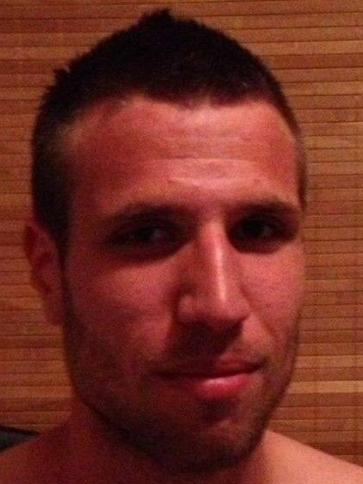 Zoltán, 33 éves csöngei társkereső férfi profil fotója