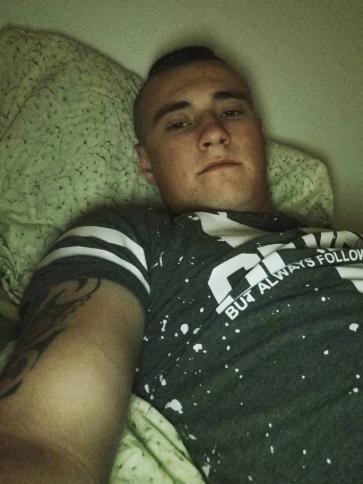Dominik, 27 éves magyarteleki társkereső férfi profil fotója