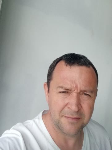 Zsolt, 46 éves debreceni társkereső férfi profil fotója