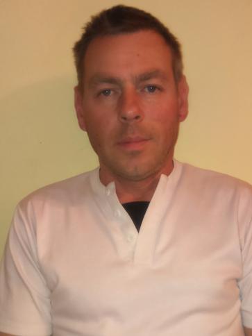 Péter, 53 éves acsai társkereső férfi profil fotója