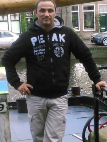 Karesz, 51 éves mikekarácsonyfai társkereső férfi profil fotója