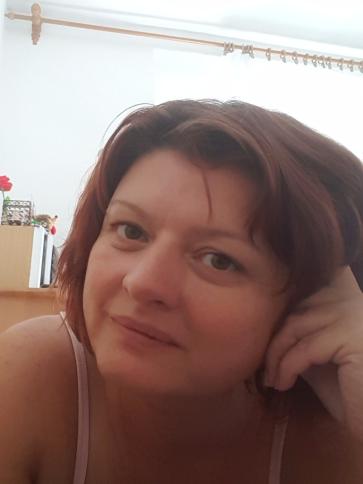 Bernadett, 50 éves lepsényi társkereső nő profil fotója