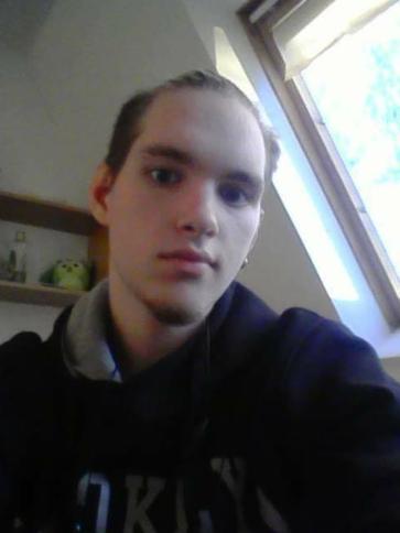 Roland, 27 éves mélykúti társkereső férfi profil fotója