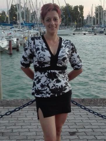 Erika, 40 éves somogyvámosi társkereső nő profil fotója