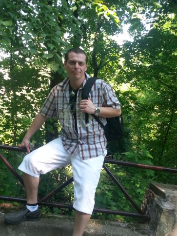 Tamás, 43 éves almásfüzitői társkereső férfi profil fotója