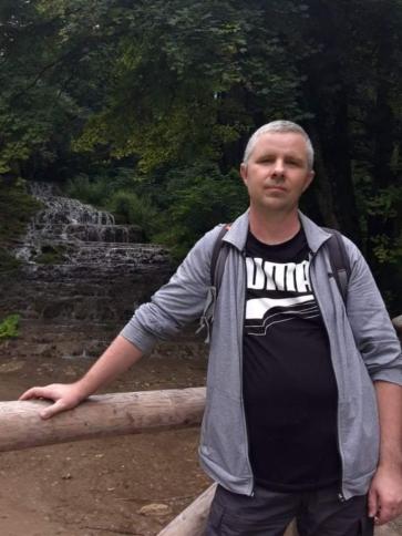 László, 47 éves alsózsolcai társkereső férfi profil fotója