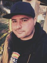 Sziasztok! Lajos vagyok. Komoly bikácsi párkereső nők jelentkezését várom.