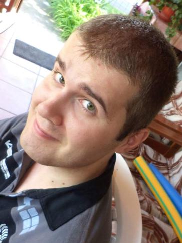 Dániel, 34 éves szentgotthárdi társkereső férfi profil fotója