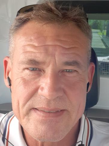 Péter, 58 éves Budapest XI. kerületi társkereső férfi profil fotója Péter, 58 éves Budapest XI. kerületi társkereső férfi profil fotója
