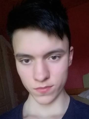 Ármin, 26 éves gyúrói társkereső férfi profil fotója