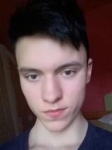 Sziasztok! Ármin vagyok. Komoly gyúrói párkereső nők jelentkezését várom.