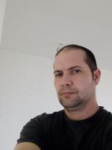 Sziasztok! József vagyok. Komoly mártélyi párkereső nők jelentkezését várom.