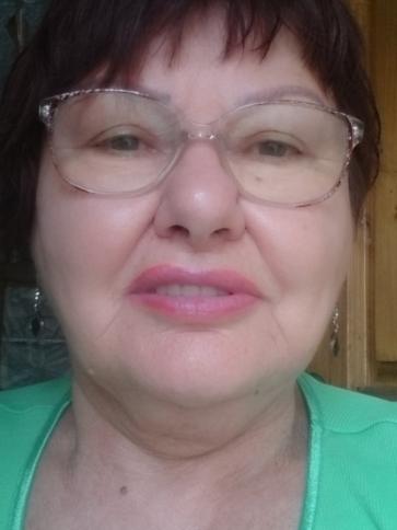 Piroska, 67 éves Budapest IX. kerületi társkereső nő profil fotója