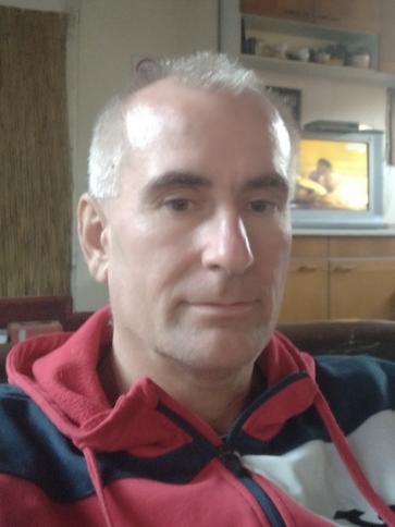 Jenő, 52 éves mohácsi társkereső férfi profil fotója Jenő, 52 éves mohácsi társkereső férfi profil fotója