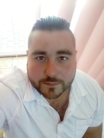 Kristóf, 31 éves berekböszörményi társkereső férfi profil fotója