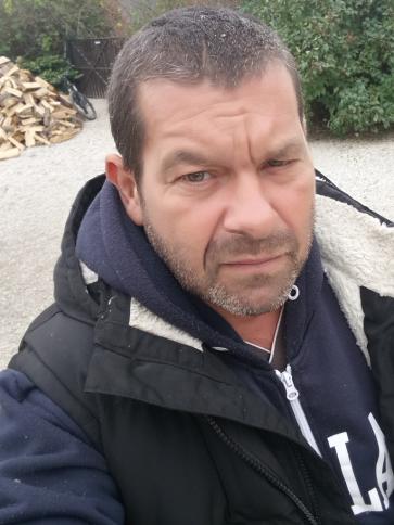 Zsolt, 52 éves cserszegtomaji társkereső férfi profil fotója