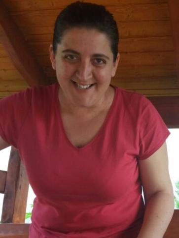 Erika, 44 éves százhalombattai társkereső nő profil fotója