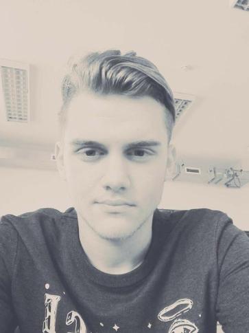 Tamás, 26 éves Budapest VIII. kerületi társkereső férfi profil fotója