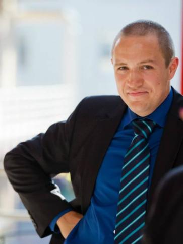 Péter, 37 éves ságvári társkereső férfi profil fotója