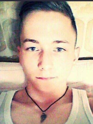 Ádám, 29 éves abádszalóki társkereső férfi profil fotója Ádám, 29 éves abádszalóki társkereső férfi profil fotója