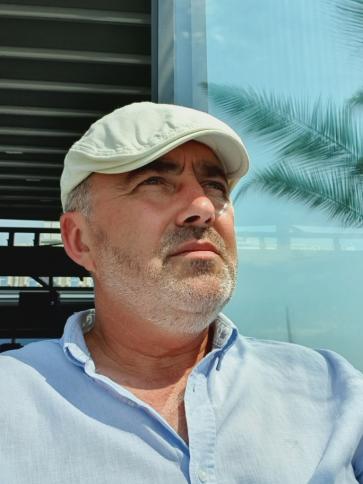 Mihály, 54 éves mosonmagyaróvári társkereső férfi profil fotója