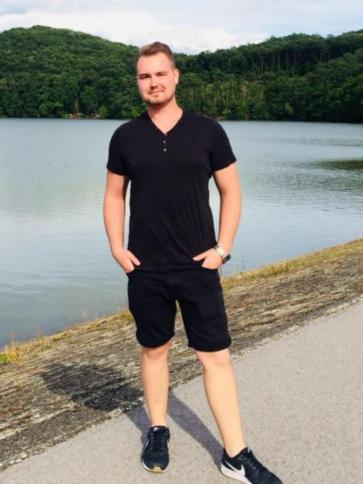 Sándor, 28 éves sajószentpéteri társkereső férfi profil fotója