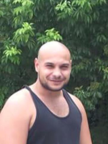 Károly, 31 éves vezsenyi társkereső férfi profil fotója