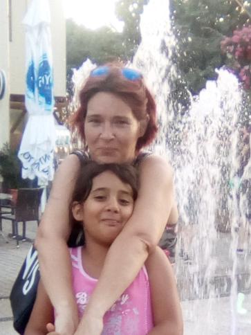 Csilla, 47 éves fityeházi társkereső nő profil fotója