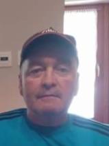 Sziasztok! Sándor vagyok. Komoly tarhosi párkereső nők jelentkezését várom.