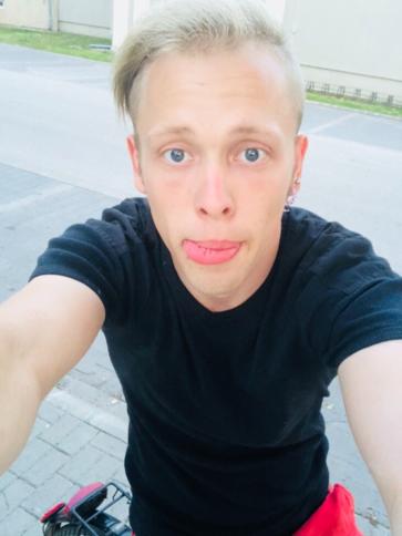 Atilla, 29 éves csornai társkereső férfi profil fotója