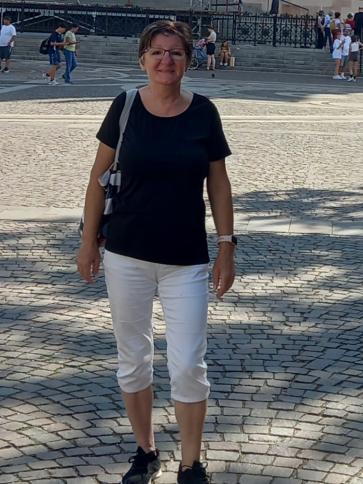 Maja, 66 éves iregszemcsei társkereső nő profil fotója