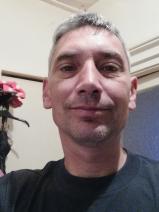 Sziasztok! Csaba vagyok. Online kiskörei randizni vágyó nők kattinsatok a kedvenc gombra.