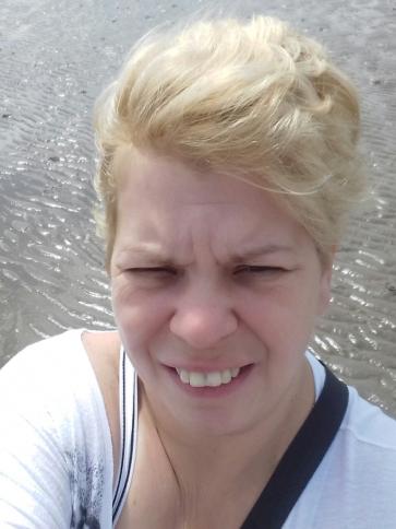 Lotti, 46 éves pilisi társkereső nő profil fotója Lotti, 46 éves pilisi társkereső nő profil fotója