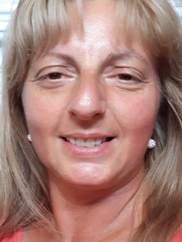 Ibolya, 57 éves répcelaki társkereső nő profil fotója