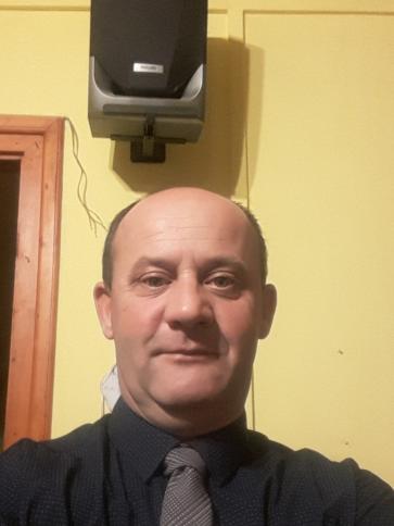Gábor, 48 éves lajoskomáromi társkereső férfi profil fotója