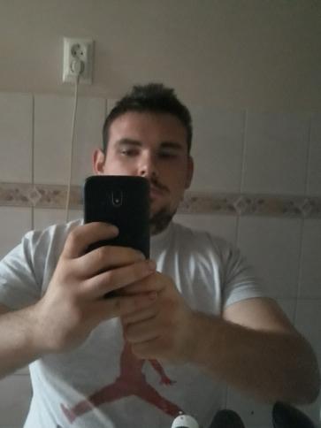 Antony, 30 éves szombathelyi társkereső férfi profil fotója Antony, 30 éves szombathelyi társkereső férfi profil fotója